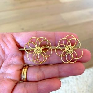 Gold earrings. Handmade